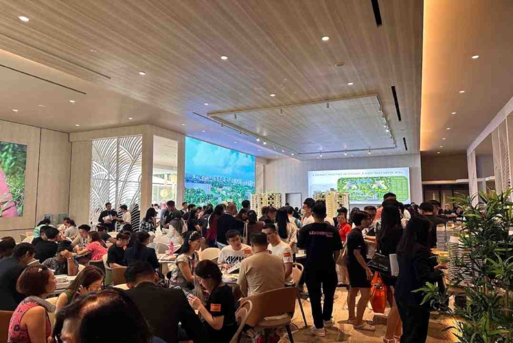 The-LakeGarden-Residences-Preview-Showflat-Visitors